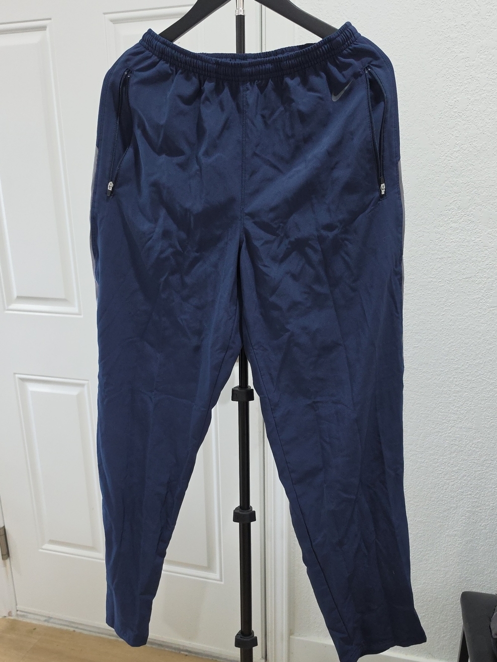 Men's Nike Navy Blur Athletic Track Pants - Comfortable Everyday Wear